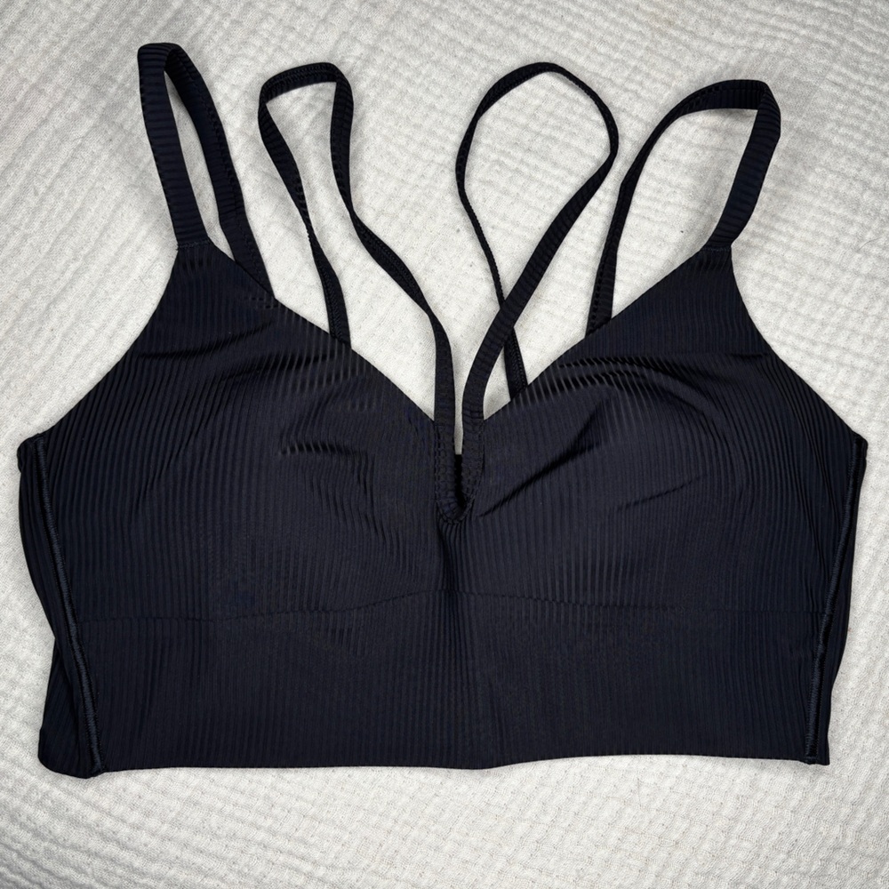 Lululemon sports bra size 10